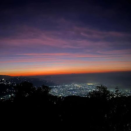 Superview Lodge, Best Himalayan Sunrise In Sarangkot Pokhara Exterior photo