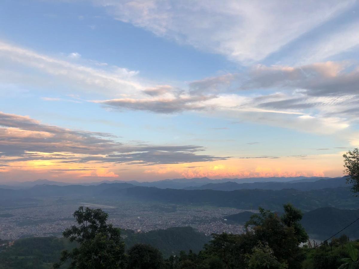 Superview Lodge, Best Himalayan Sunrise In Sarangkot Pokhara Exterior photo