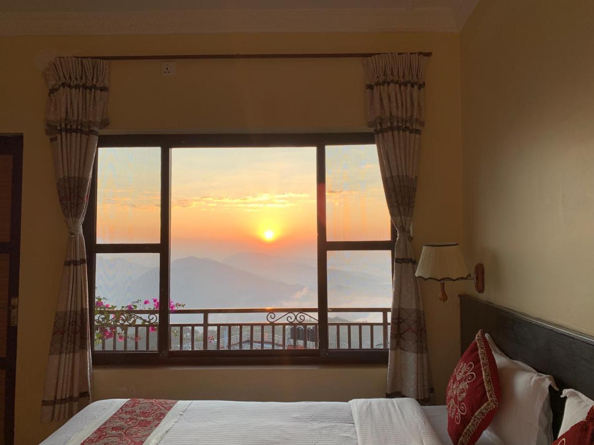 Superview Lodge, Best Himalayan Sunrise In Sarangkot Pokhara Exterior photo