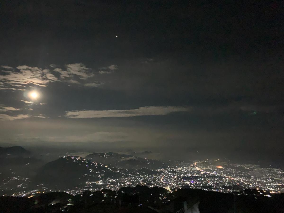 Superview Lodge, Best Himalayan Sunrise In Sarangkot Pokhara Exterior photo