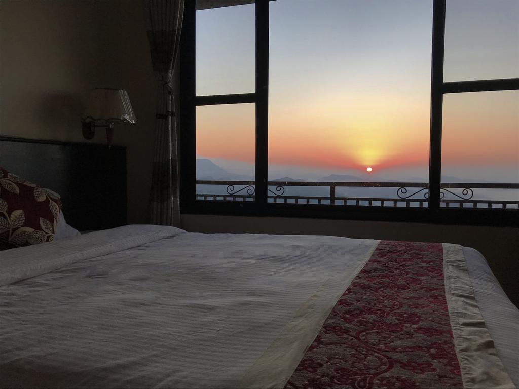 Superview Lodge, Best Himalayan Sunrise In Sarangkot Pokhara Exterior photo
