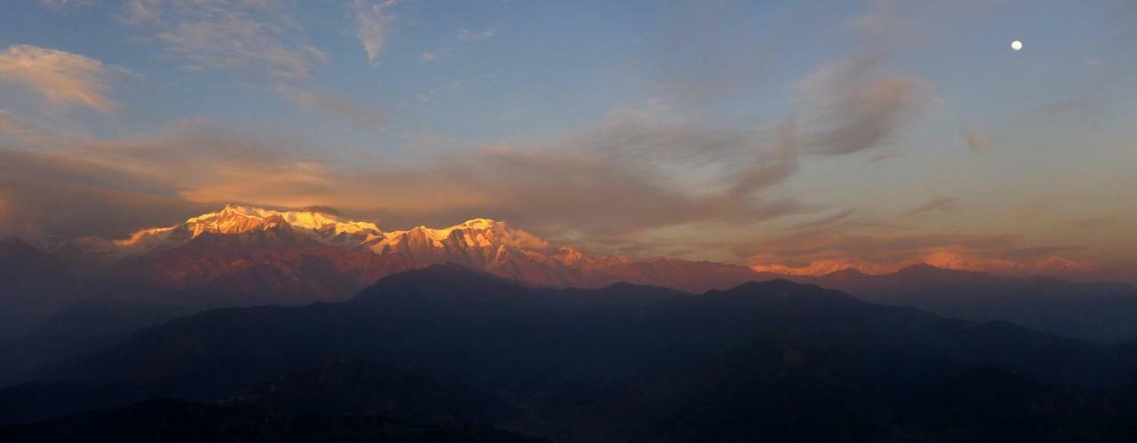 Superview Lodge, Best Himalayan Sunrise In Sarangkot Pokhara Exterior photo